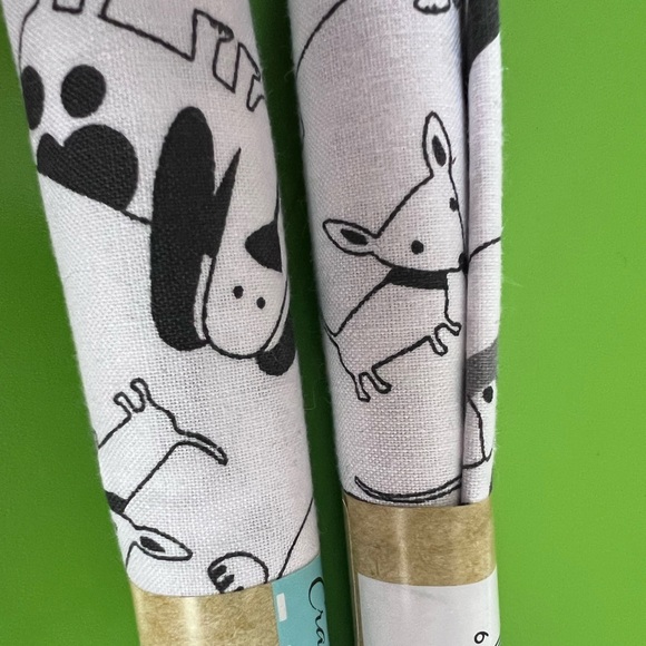 FAT QUARTER dog breed cartoon sketch outline fabric cotton print puppy assorted - Picture 9 of 9